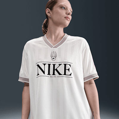 NIKE - NIKE Ｖneck knit Amazon.com: Nike Sportswear Tech Pack Men's Knit Sweater (US